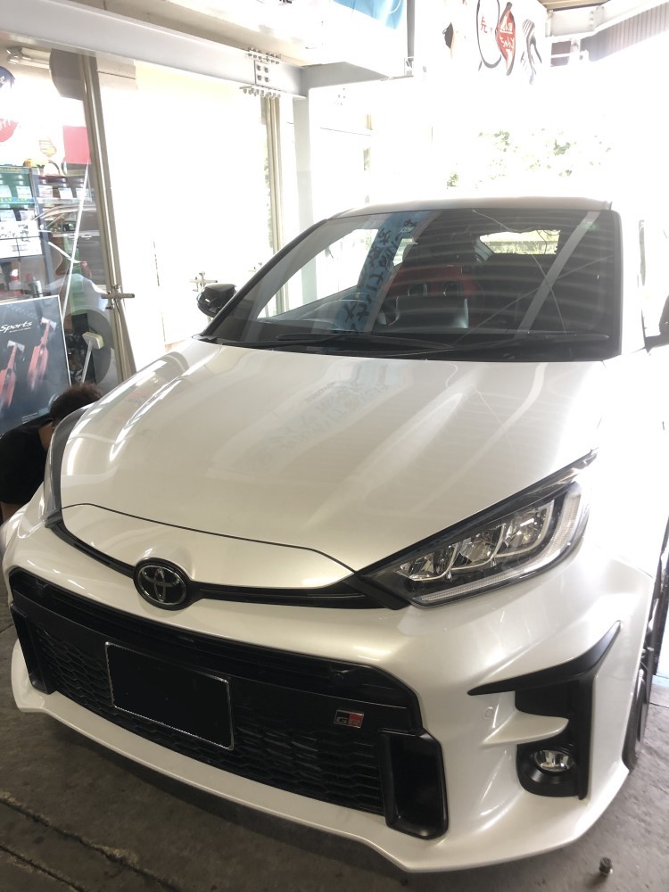 ＧＲヤリスのタイヤ交換　静岡でタイヤの事ならミスタータイヤマン青山